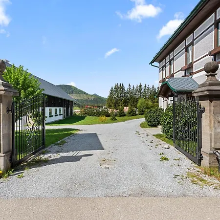 Gutshof Weissenbach *