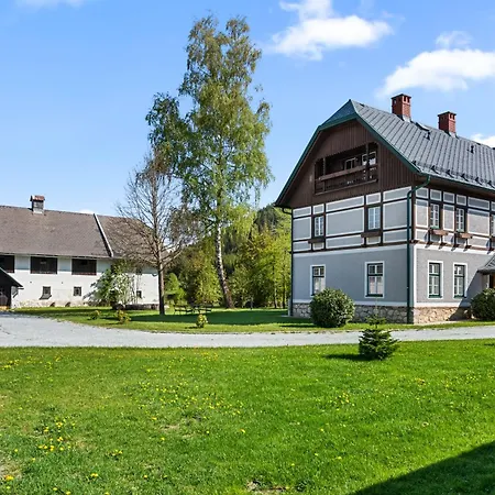 Gutshof Weissenbach Мариацелль