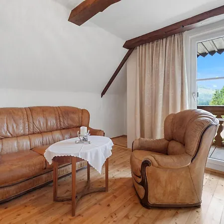 Gutshof Weissenbach Апартаменты *